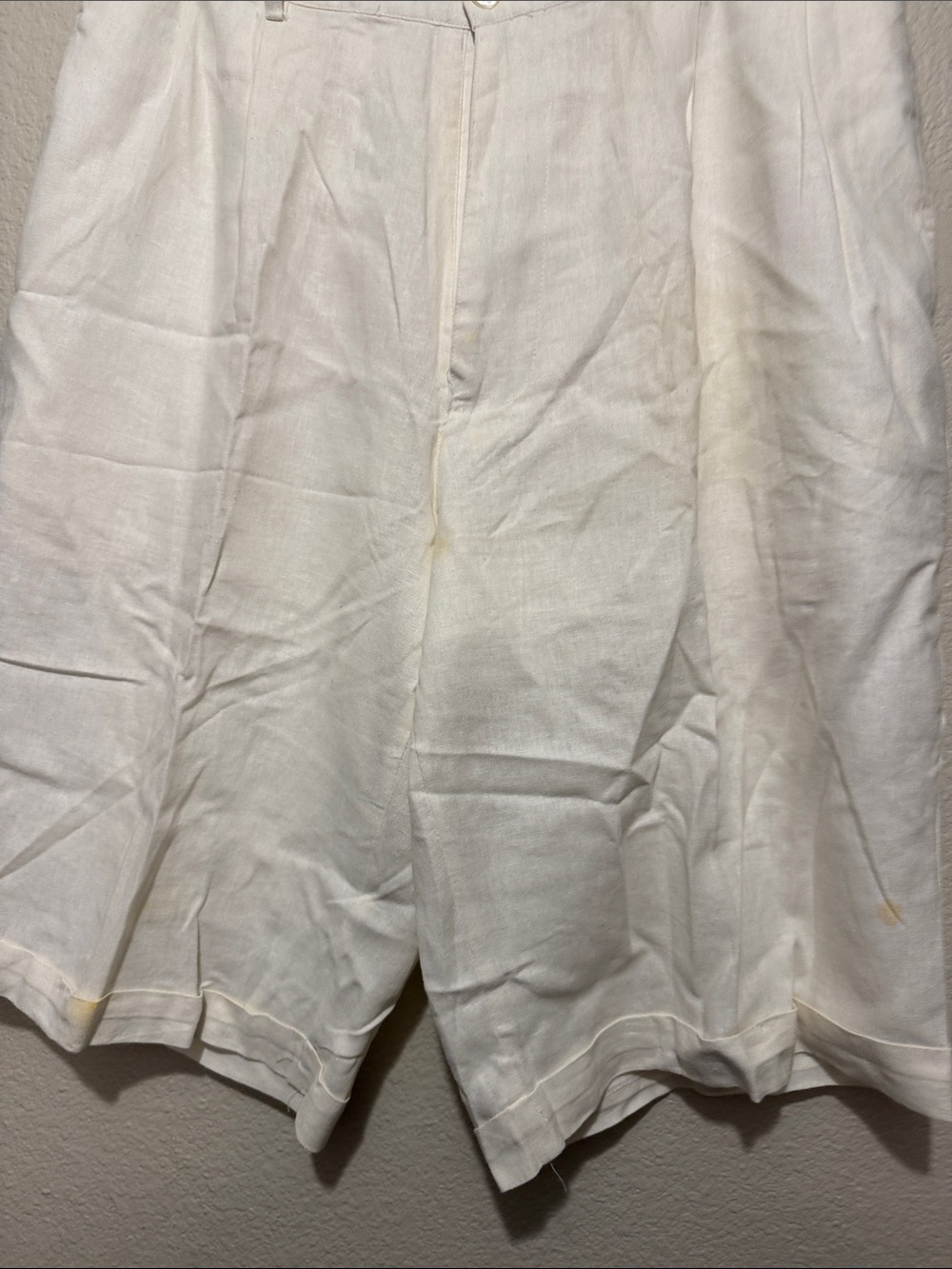 Men’s White Flat-Front Cotton Shorts
